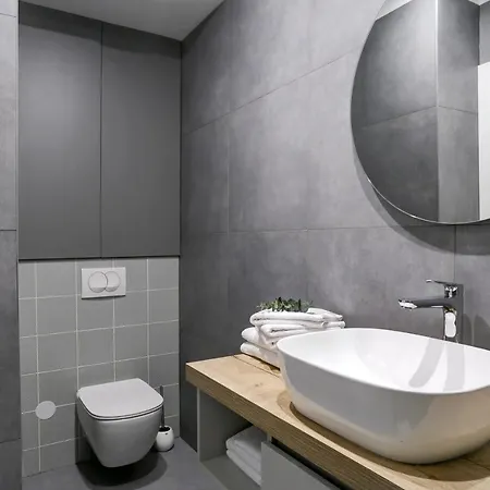 Apartamento Hugo 2 *